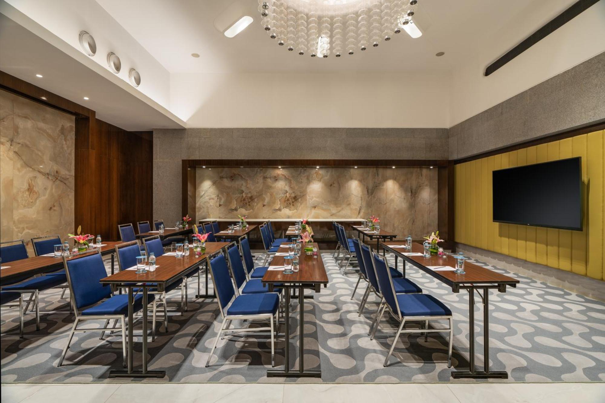 Avasa Hotel Haidarábád Kültér fotó