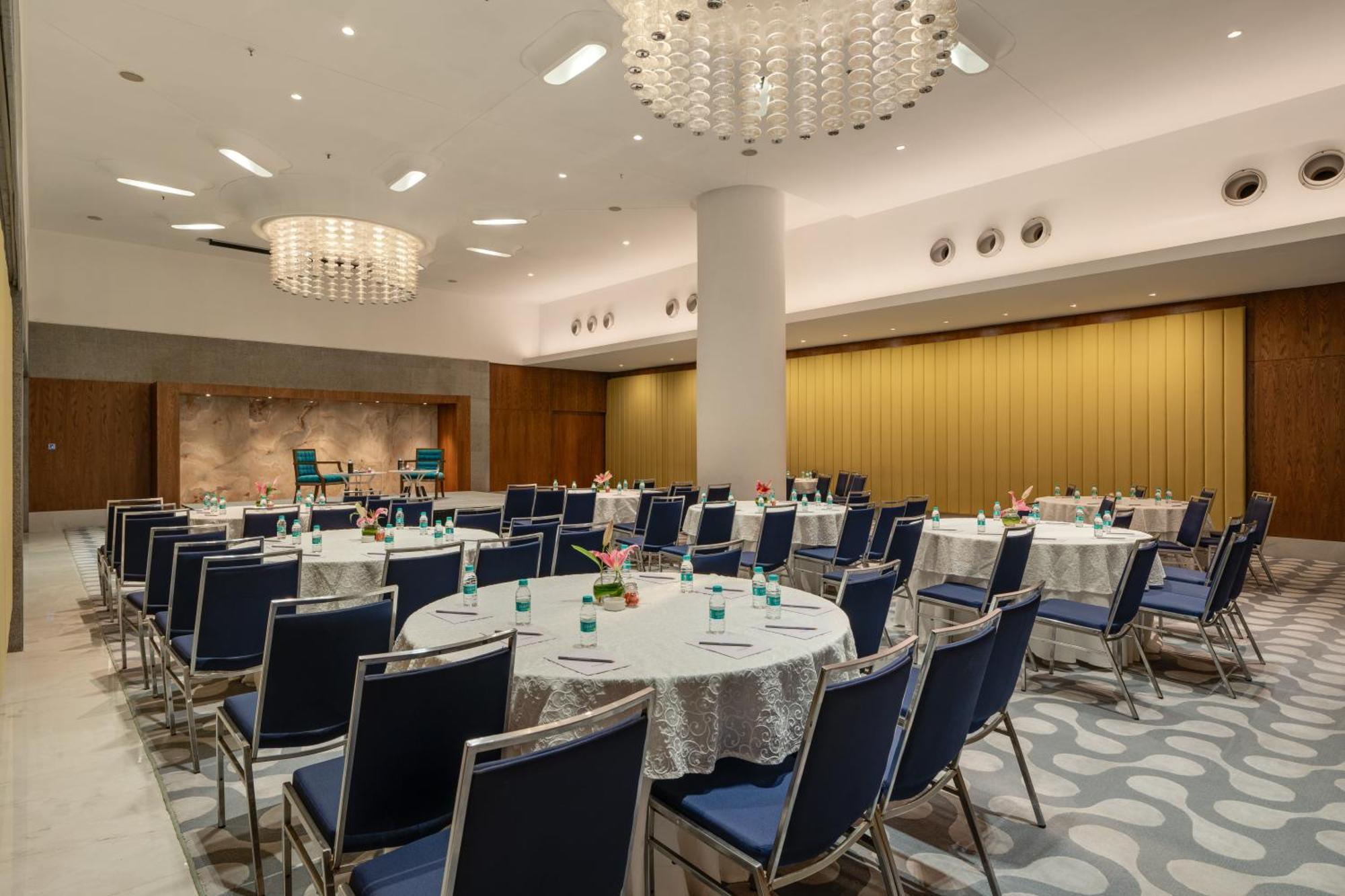 Avasa Hotel Haidarábád Kültér fotó
